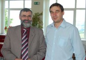 Vernisáž maturitní výstavy - ředitel Janák s panem Beránkem, manažerem firmy Osram